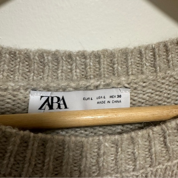Zara Chunky Knit Crew Neck Sweater - Picture 3 of 6